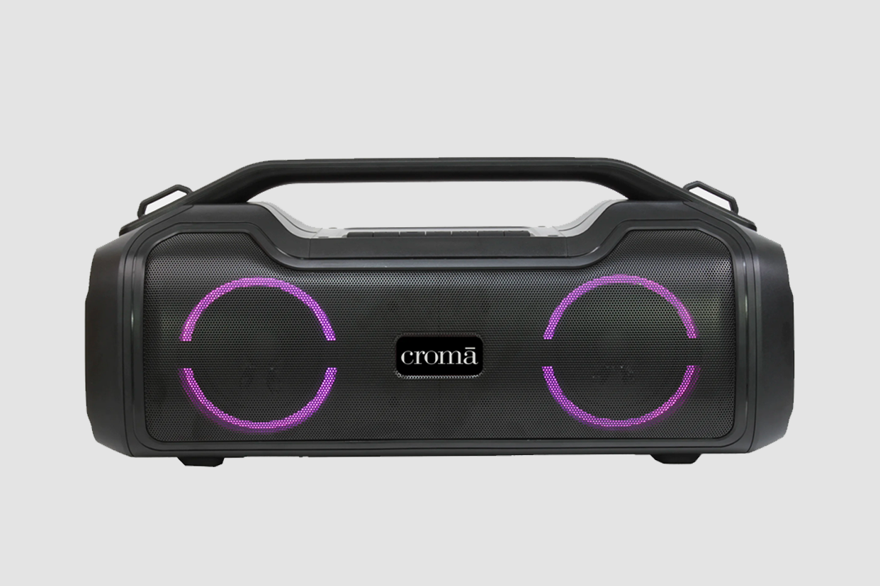  Have the year-end blowout from home with these 5 speakers 